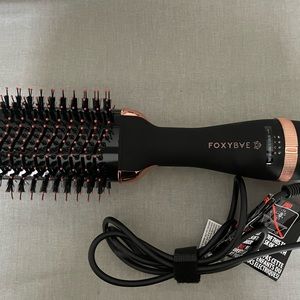 FOXYBAE Rose Gold Blowout Dryer Brush Pro